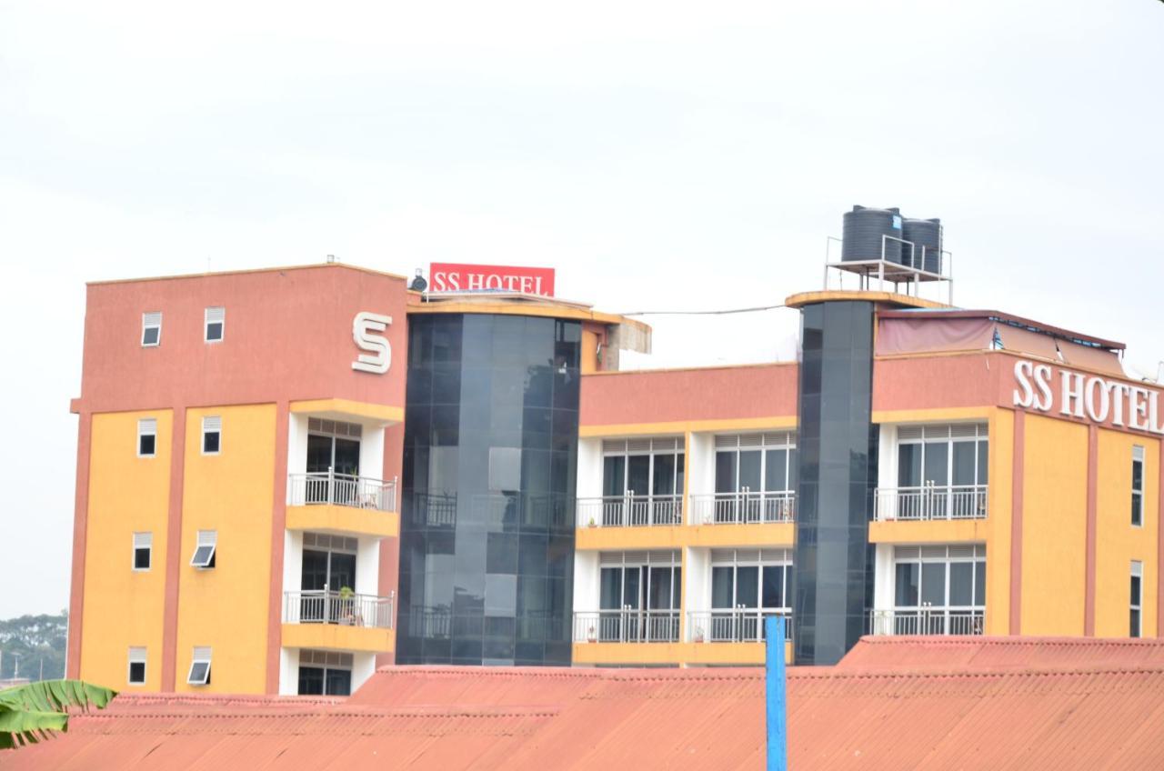 Ss Hotel คัมพาลา ภายนอก รูปภาพ