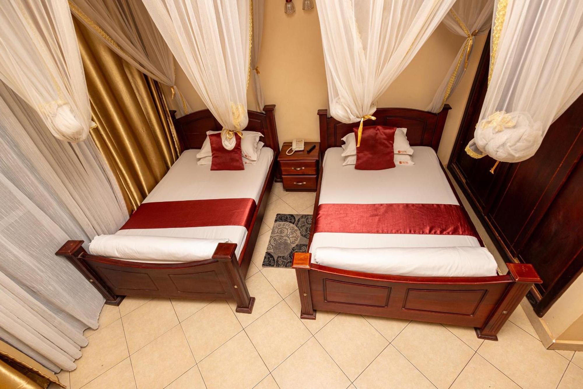 Ss Hotel คัมพาลา ภายนอก รูปภาพ